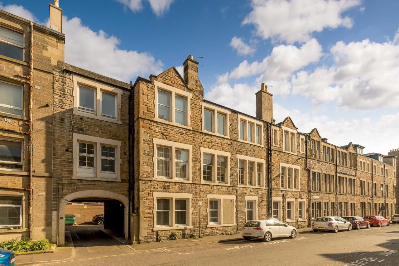 Pass The Keys Stunning 3 Bed Loft Style Apt With Free Parking EDI Eksteriør billede