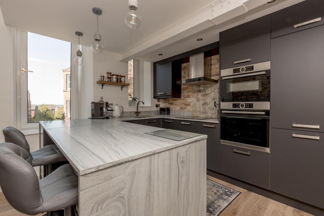 Pass The Keys Stunning 3 Bed Loft Style Apt With Free Parking EDI Eksteriør billede