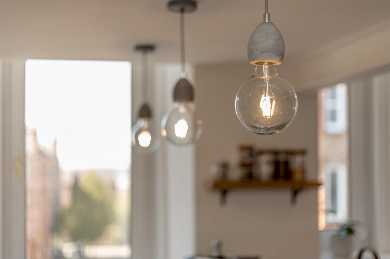 Pass The Keys Stunning 3 Bed Loft Style Apt With Free Parking EDI Eksteriør billede