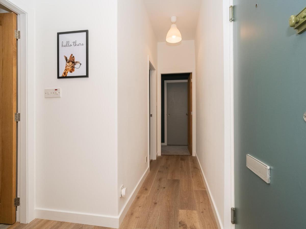 Pass The Keys Stunning 3 Bed Loft Style Apt With Free Parking EDI Eksteriør billede