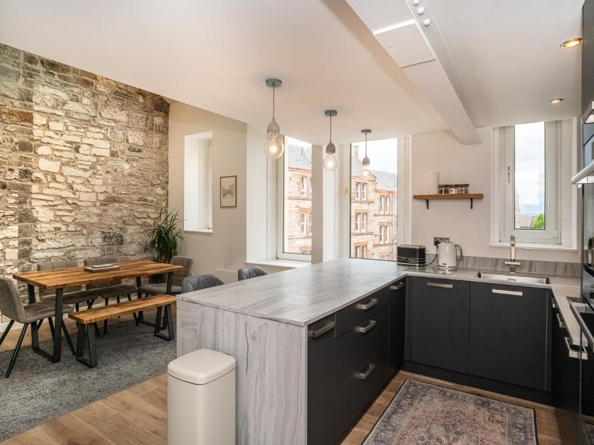 Pass The Keys Stunning 3 Bed Loft Style Apt With Free Parking EDI Eksteriør billede
