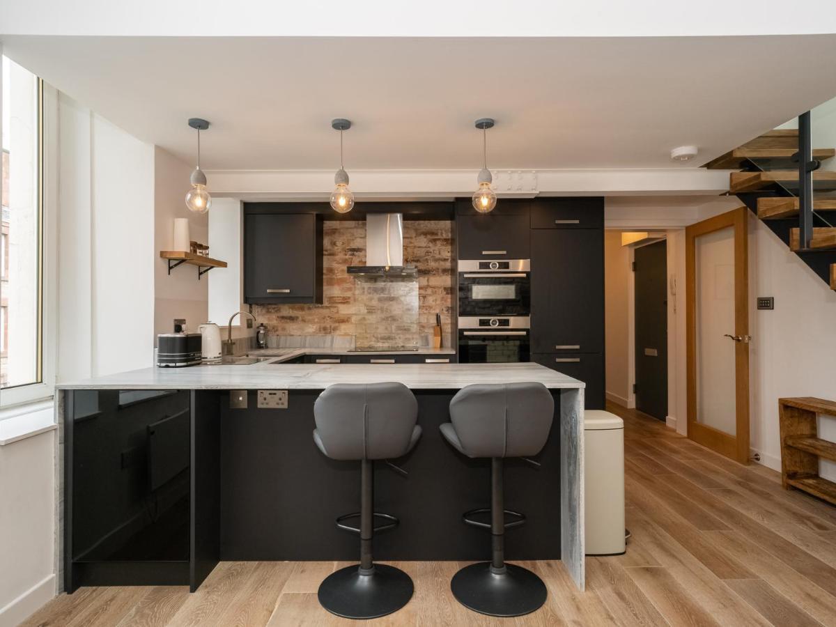 Pass The Keys Stunning 3 Bed Loft Style Apt With Free Parking EDI Eksteriør billede