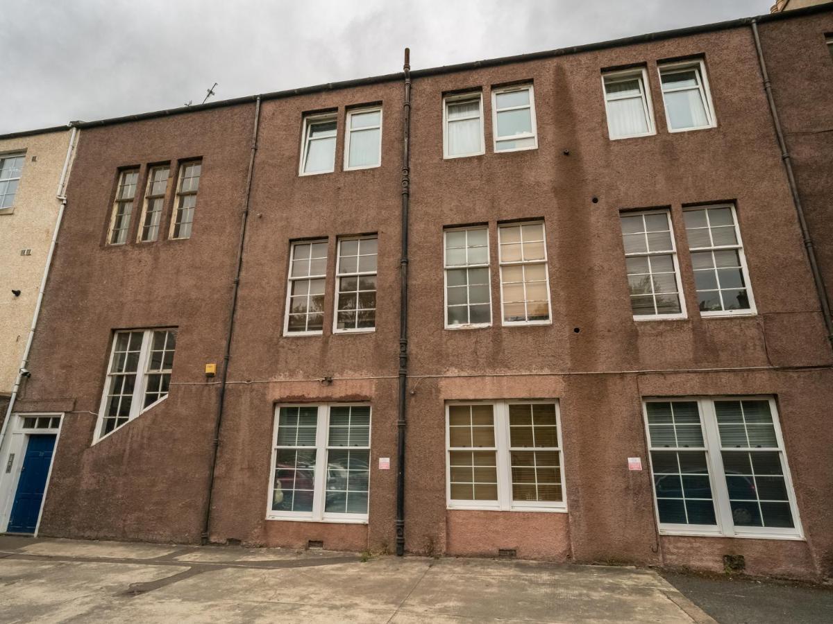 Pass The Keys Stunning 3 Bed Loft Style Apt With Free Parking EDI Eksteriør billede